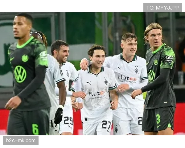 门兴格拉德巴赫4-2逆转法兰克福,赛后采访通过俱乐部App独家直播 门兴格拉德巴赫4-2逆转法兰克福,赛后采访通过俱乐部App独家直播