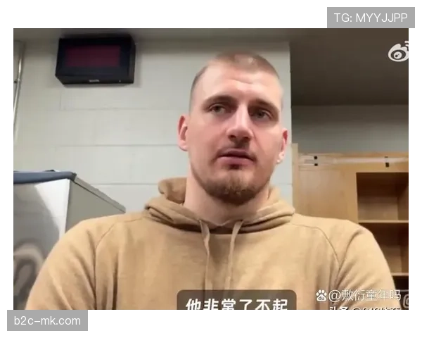 约基奇高位策应瞬间，洞察掘金“人人触球”体系运转的核心